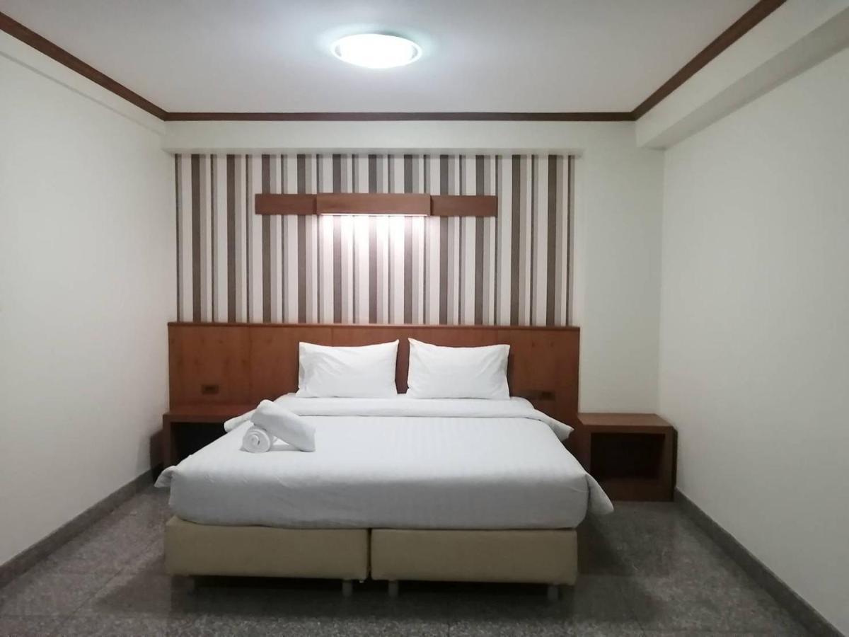 The Route Sriracha Hotel And Residence Ban Laem Chabang Exterior photo